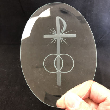 CF1013-Engraved 4 x 6" Oval Bevel-Cross w/ Rings - Image 2